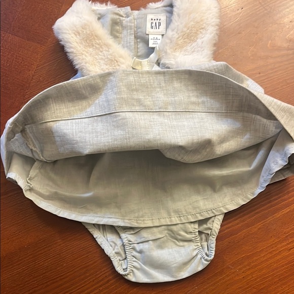 Baby Gap Dress Grey A Line Faux Fur 0-3 Months NWOT - Picture 4 of 6